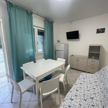Comfortable Flat With Private Garden In Rosolina Διαμέρισμα Rosolina Mare